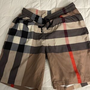Burberry short medium men’s .